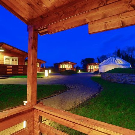 Giltraps Townhouse & Glamping Otel Kinnitty Oda fotoğraf