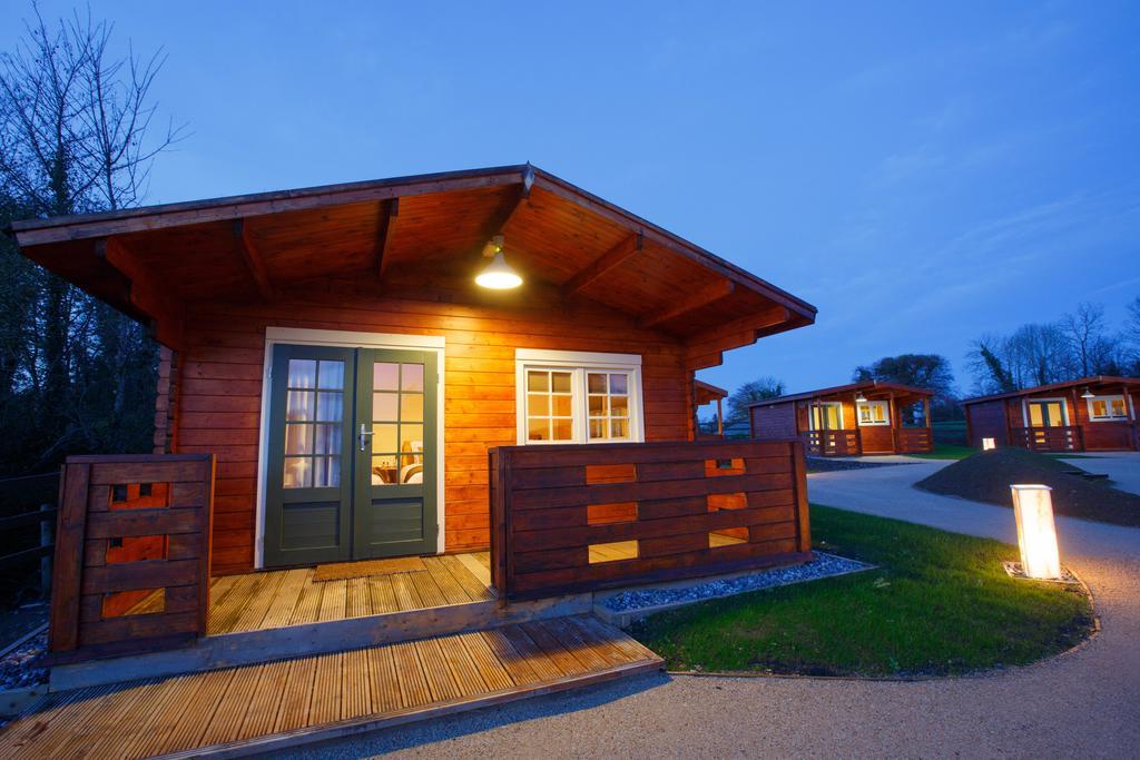 Giltraps Townhouse & Glamping Otel Kinnitty Oda fotoğraf