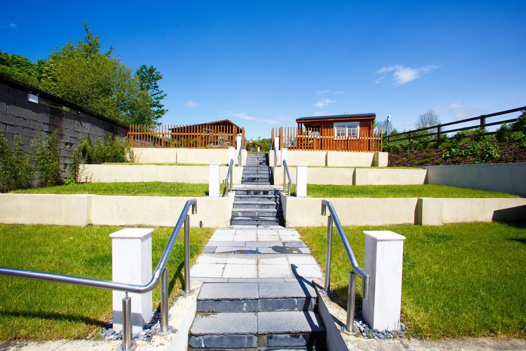 Giltraps Townhouse & Glamping Otel Kinnitty Dış mekan fotoğraf
