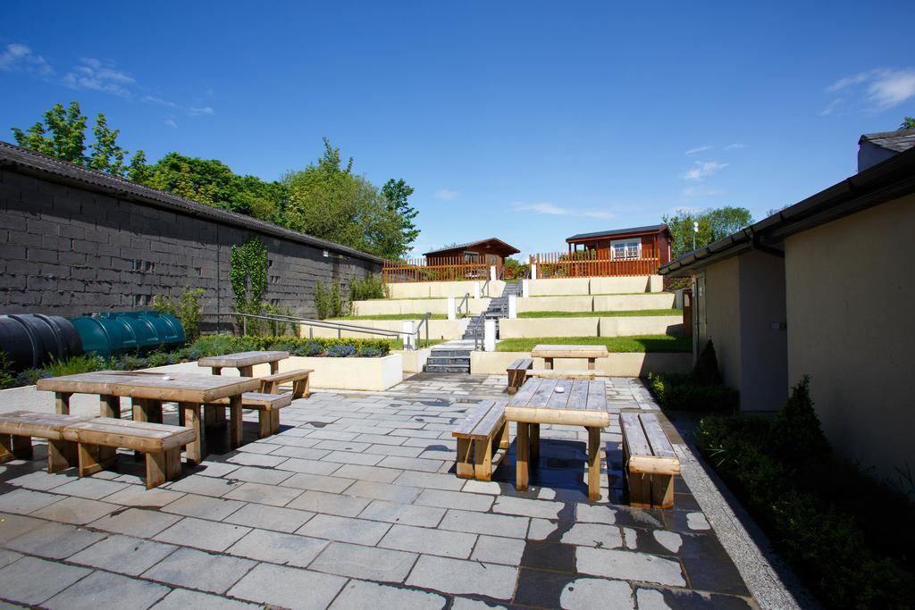 Giltraps Townhouse & Glamping Otel Kinnitty Dış mekan fotoğraf