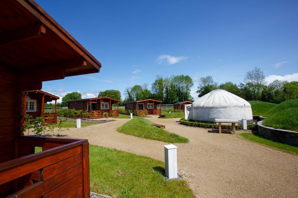Giltraps Townhouse & Glamping Otel Kinnitty Dış mekan fotoğraf