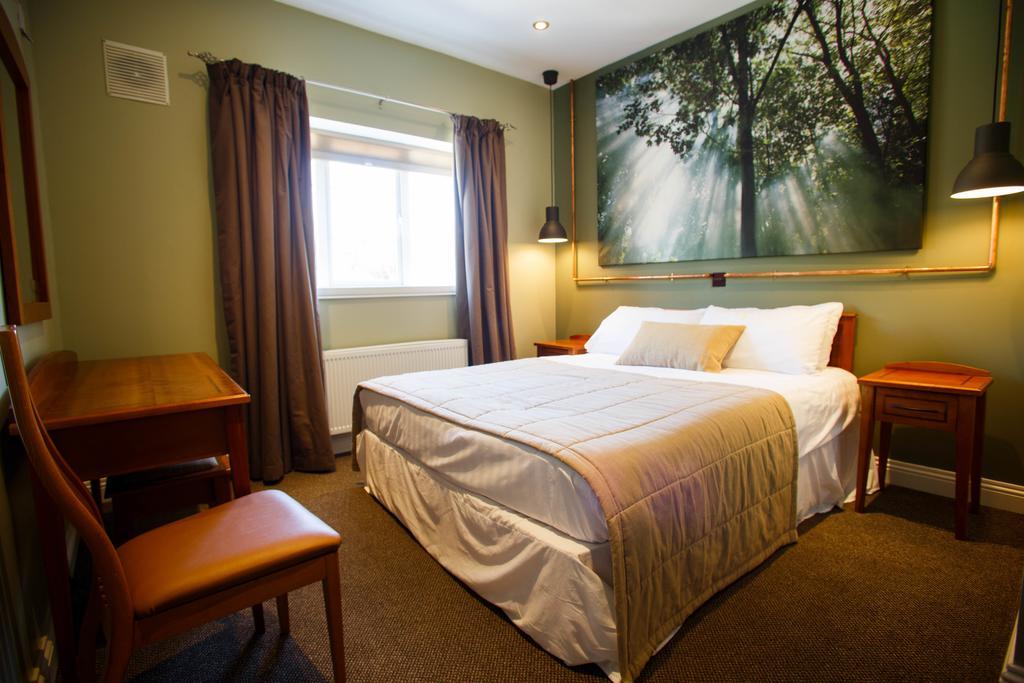 Giltraps Townhouse & Glamping Otel Kinnitty Dış mekan fotoğraf